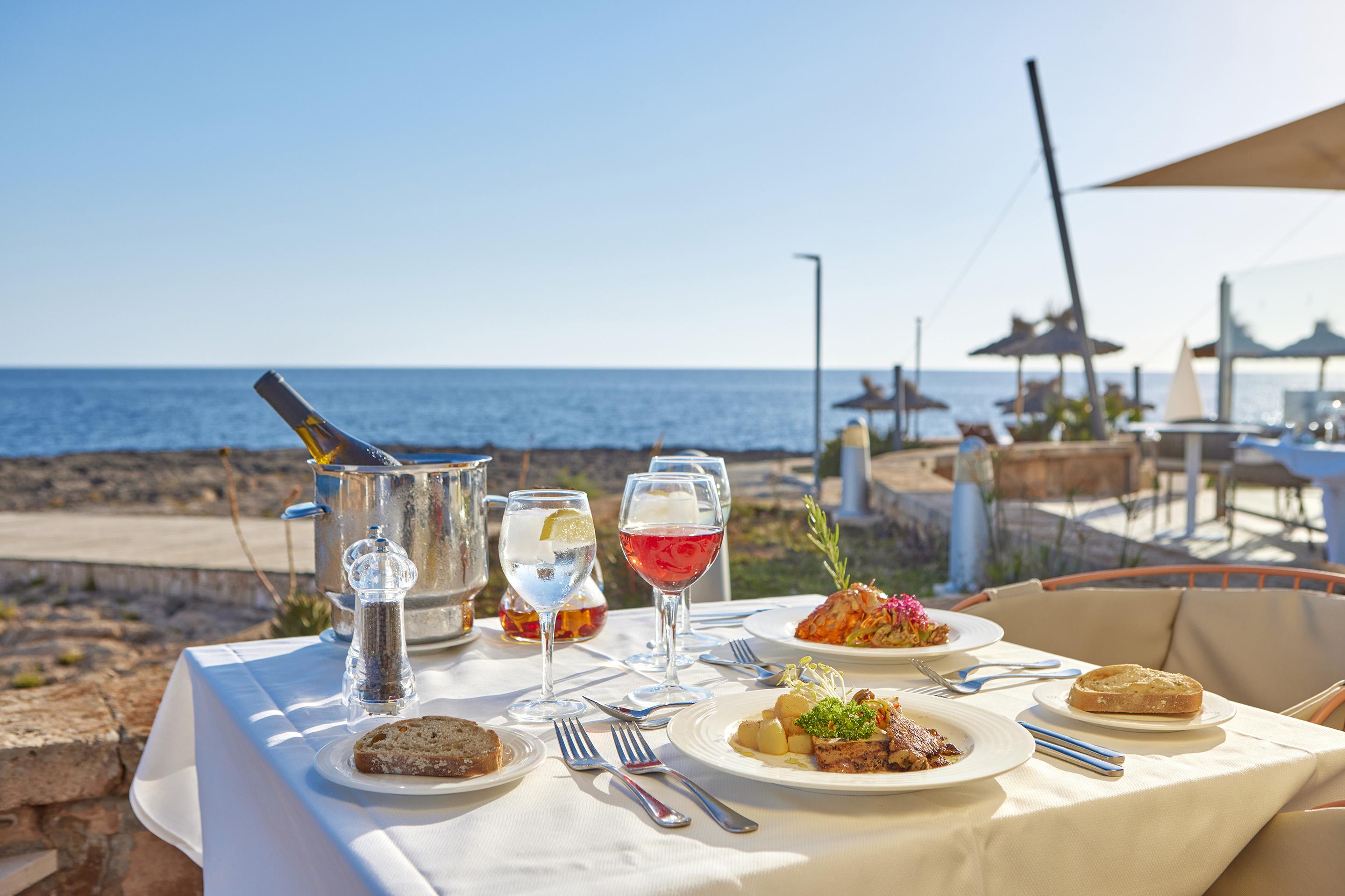Universal Hotel Cabo Blanco - Adults Only كولونيا سانت خورذي المظهر الخارجي الصورة