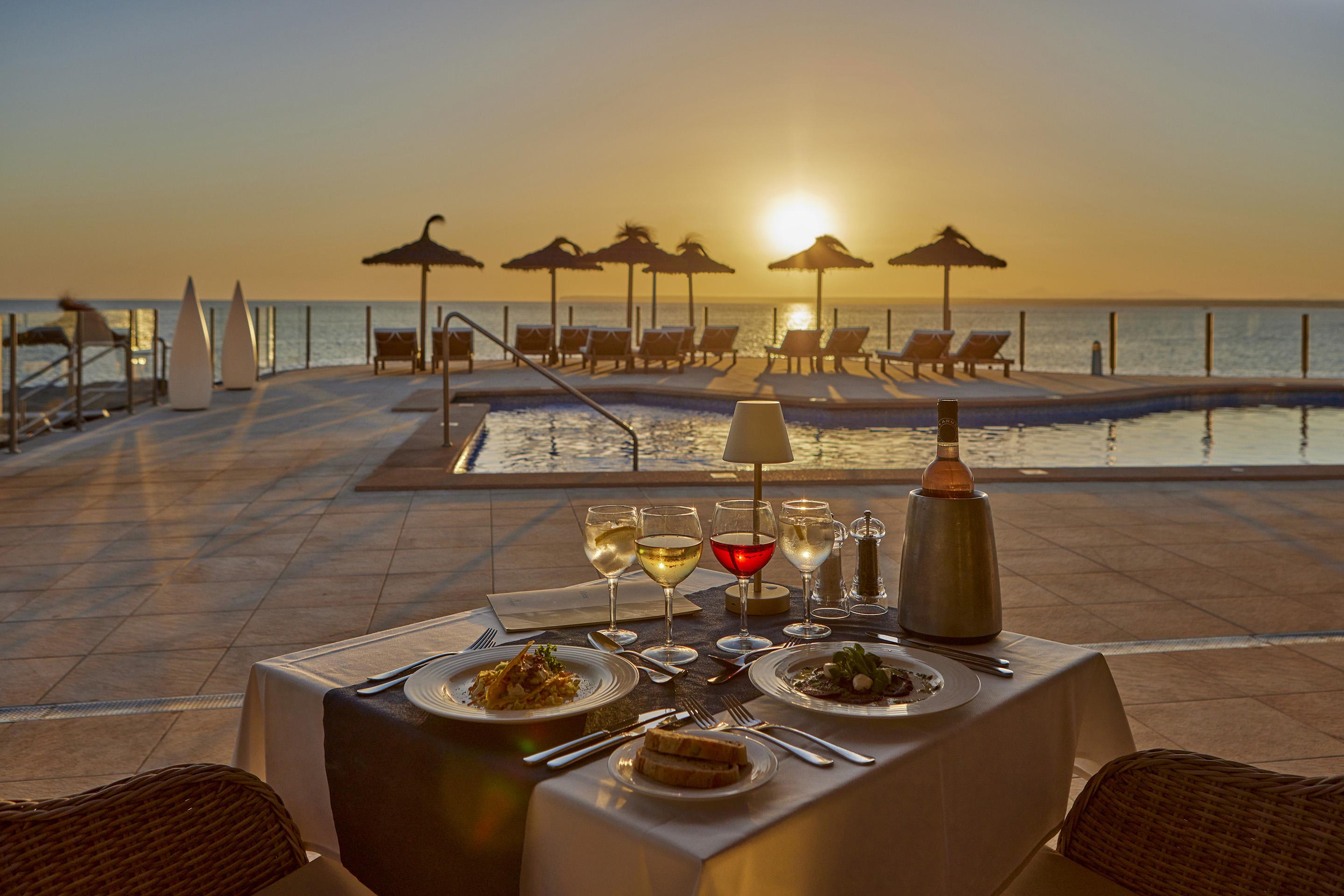 Universal Hotel Cabo Blanco - Adults Only كولونيا سانت خورذي المظهر الخارجي الصورة
