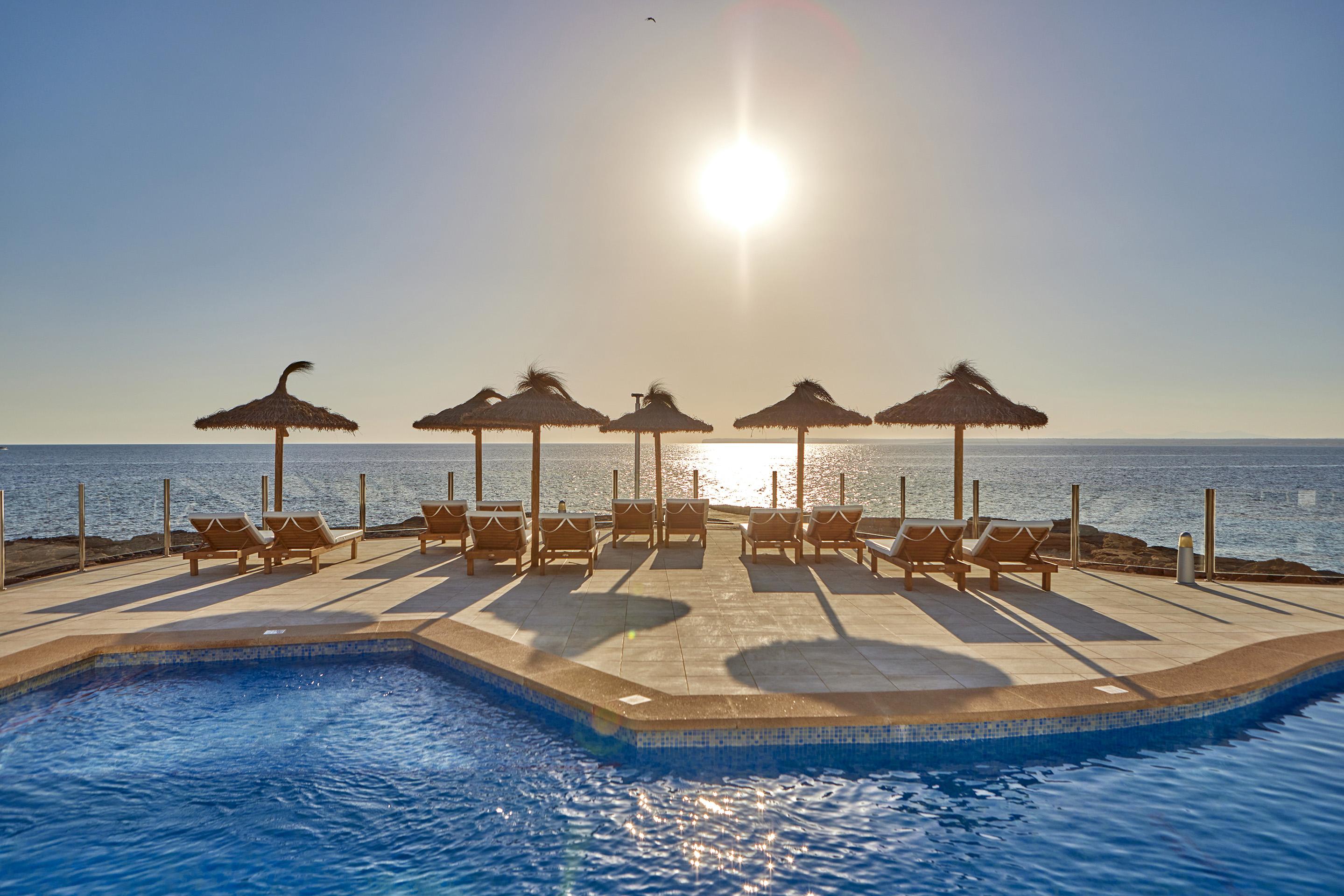 Universal Hotel Cabo Blanco - Adults Only كولونيا سانت خورذي المظهر الخارجي الصورة