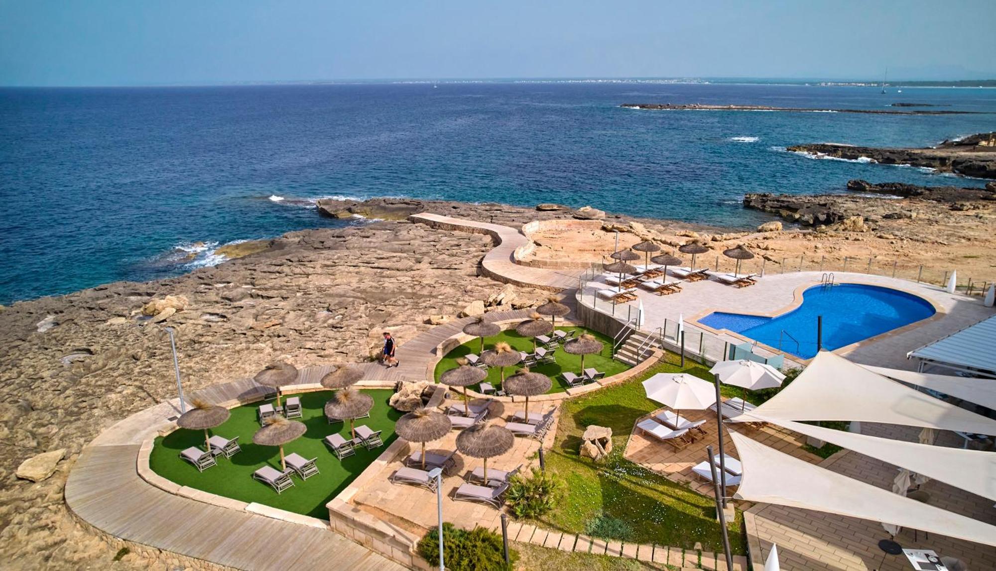 Universal Hotel Cabo Blanco - Adults Only كولونيا سانت خورذي المظهر الخارجي الصورة